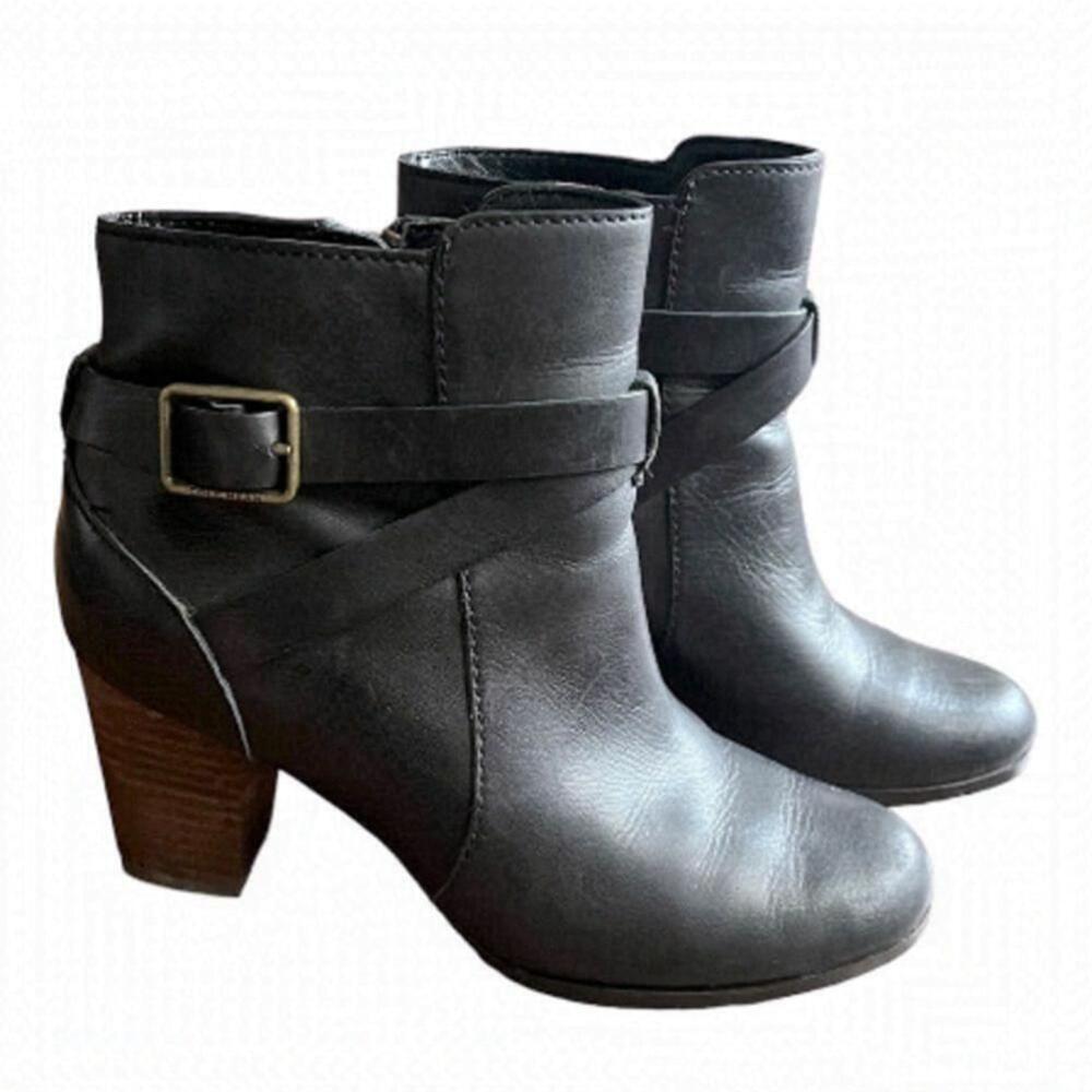 NWOT Cole Haan Ankle Boots